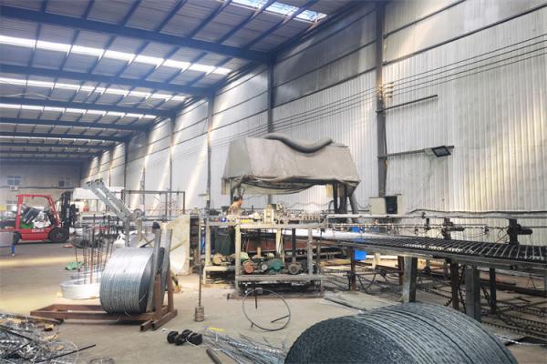 PVC Coated Manufacturers Three Blades Fine Welded Razor Wire Mesh China 2m× 6m Size