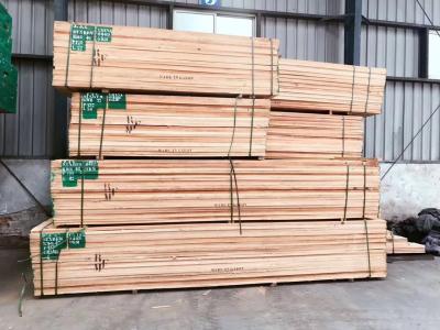 Okoume durable a scié l'humidité séchée au four FSC résistant de bois de construction a certifié