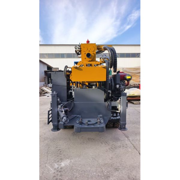 200m Deep Tire Water Well Drilling Rig With 300mm Diameter