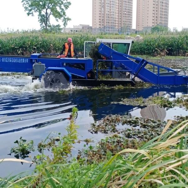 Full Automatic Hydraulic Control Lake Weed Harvester Used in River
