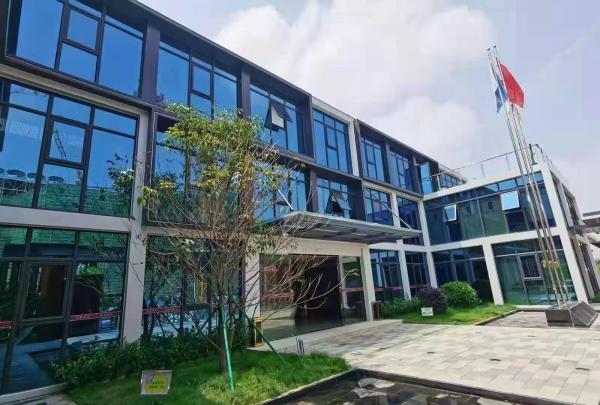 Boxspace Full Equiped Container Hotel With Glass Walls Container Motel Resort With Bathroom And Kitchen