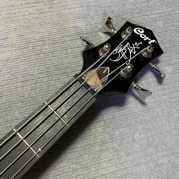Custom 4 Strings Axe Bass Gene Simmons Electric Guitar Bass Rosewood Fretboard Black
