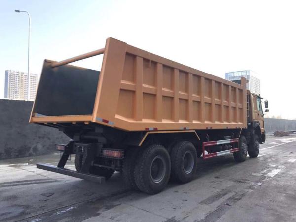 Wd615.47.D12.42 Engine HOWO 8X4 30-50t 12wheels Dump Truck for African Mining
