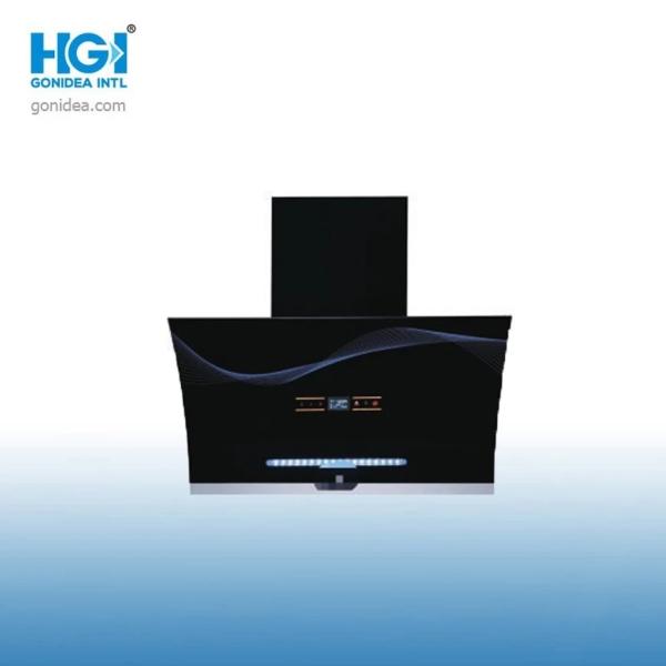 Кухонные приборы курят вытыхание под шкафом варя клобук ряда