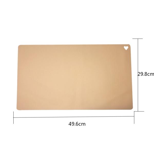 7 Pieces Silicone Baby Feeding Set Carrot Shape Dining Table Mat Suction Cup