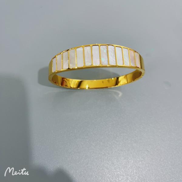 European And American Style Bracelet Stainless Steel Bracelet Vertical Stripe Inlaid Bangle