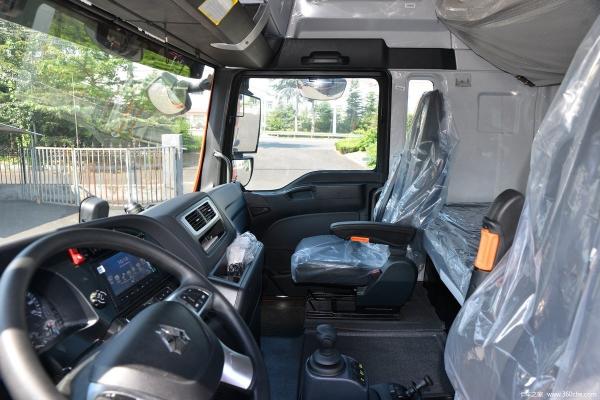 Cummins Engine 2024 Sitrak G7 Heavy Truck 6*4 Left Hand Driving 6x4 Euro V 430HP 0km Used Tractor Truck for Performance