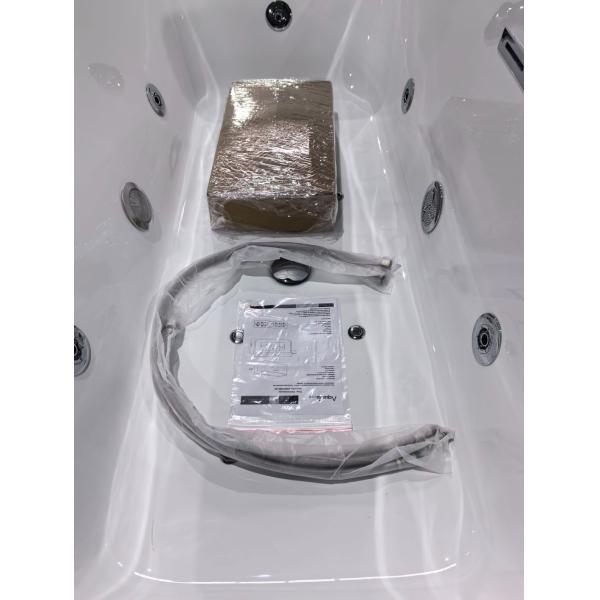 Pure PMMA Acrylic Freestanding Hydro Massage Bathtub with 7 Colors Changing LED Light