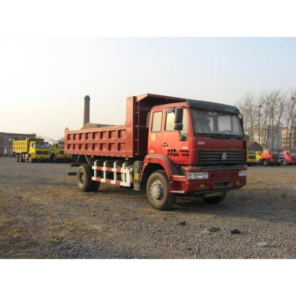 Diesel Engine Tri Axle Dump Truck Best Heavy Duty Truck Yellow Color