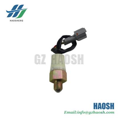 8-98042853-0 8-98042853-1 8980428531 8980428530 Interruptor de lâmpada de retorno Para Isuzu 700P 4HK1 6HK1 FVR34 FVR33