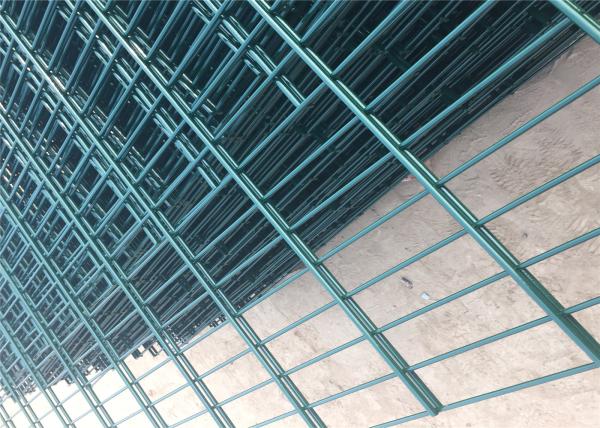 Powder Coated Welded Wire Mesh Security Fence
