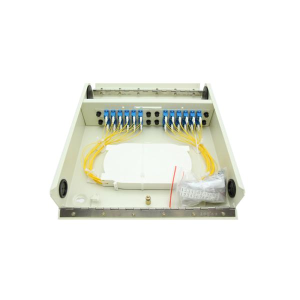 Tomada de fibra ótica interna da entrada 48 da caixa de distribuição 2 de FTTH
