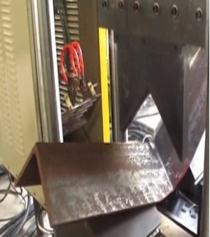 Многофункциональная модель станка для гнутья арматуры HQ250 топления CNC двигает под углом стальная башня