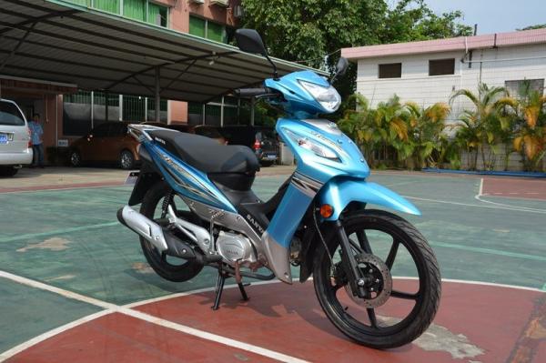 Anti - Skid Tire Cub Motorcycle , Super Cub Bike Hand  / Foot Brake Long Lifetime