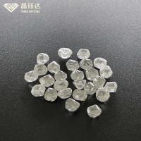 2 diamants développés par laboratoire rugueux non coupés de carat du carat 3 pour 1 diamant de carat