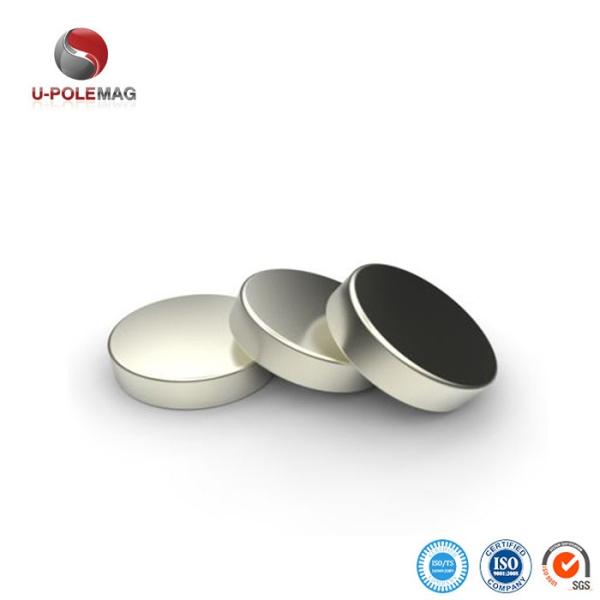 Disco composto de contas magnéticas personalizadas para educação