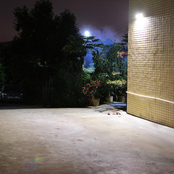 3 гарантии алюминиевого сплава лет светов на открытом воздухе IP65 сада солнечных делают 24 света водостойким стены датчика движения СИД солнечных