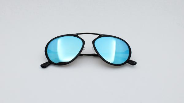Pilot Sunglasses Mens Womens Polarised Sunglasses with Mirrored Lens UV 400 protection Driving Daily