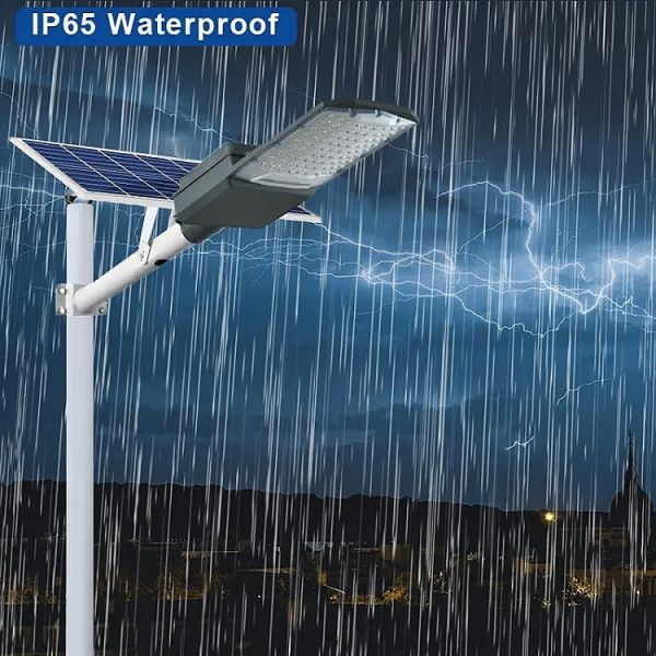 Intelligent Solar LED Street Light 60W/100W with 5054 LED Chips and 3.2V Battery for Outdoor Lighting