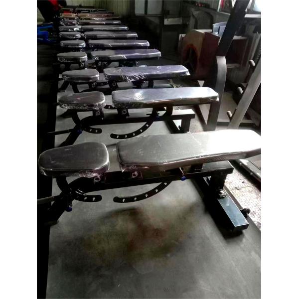 Banco de pesas ajustable para uso comercial Prensa de gimnasio Equipo de pesas libres Banco de pesas para uso interior Material metálico