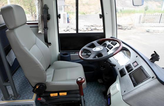 Dongfeng EQ 6800 35 Seats Custom Coach Bus , Luxury Tour Bus With Cummins Engine