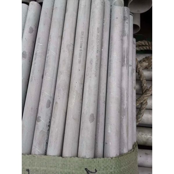 2205 S32205 S31803 Duplex Stainless Steel Tube with Cold Rolled Technique and Polished Surface