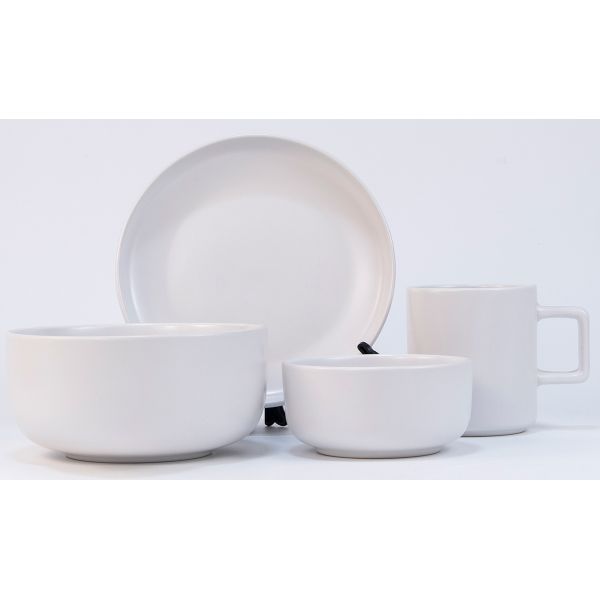 Dinnerware set