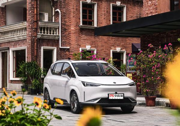 Adult cheap high speed electric super car electric vehicle car HYCAN Z03 2022 Z Tide Edition 620km  ev charger car