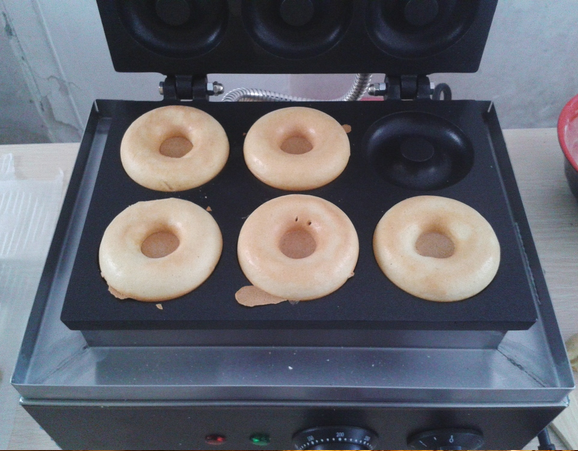 Commercial Use 5/6 Holes Electric Donuts Maker Machine Snack Bar Equipment