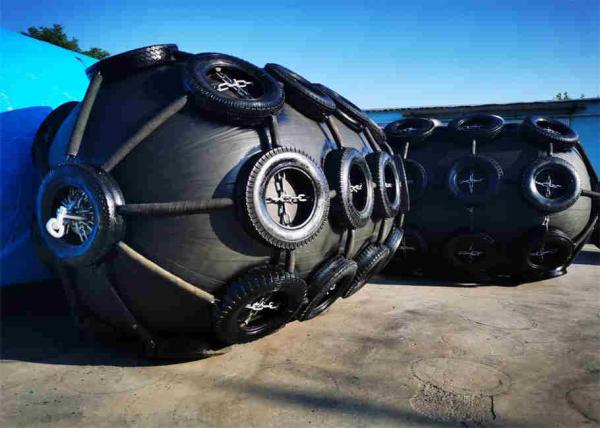 Rubber Pneumatic Marine Fender Dock Defense Boat Fender With Tyre Net