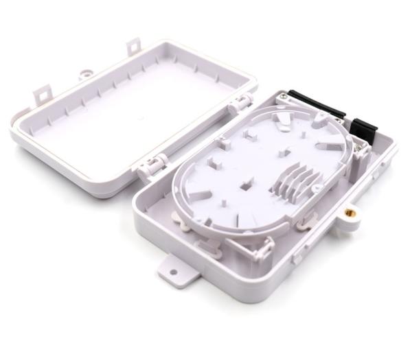 White 4 Ports Fiber Optic Termination Box For FTTH / FTTO / FTTB Network