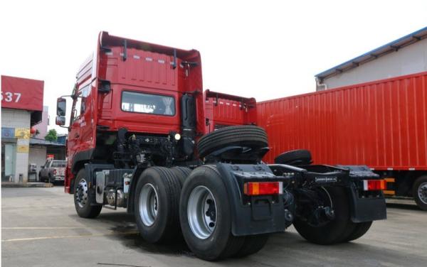 6X4 340 Hp Tractor Trailer Truck / Prime Mover Tractor With Cummins L340 Engine