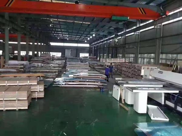 1060 3003 5052 6061 Aluminum Tread Plate Sheets Diamond Non-Slip  5 Bar