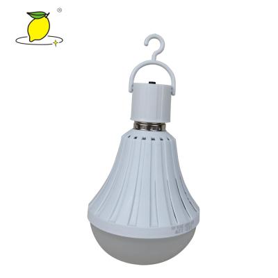 Lumière rechargeable professionnelle E27 9W 5500K - 6500K de camping disponible
