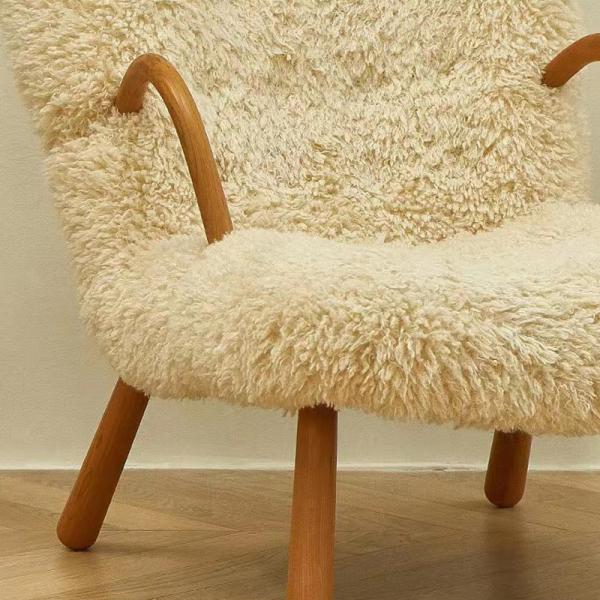 Furry Plush Lazy Sofa Recliner Chair 410mm Height Wood Base  Leisure