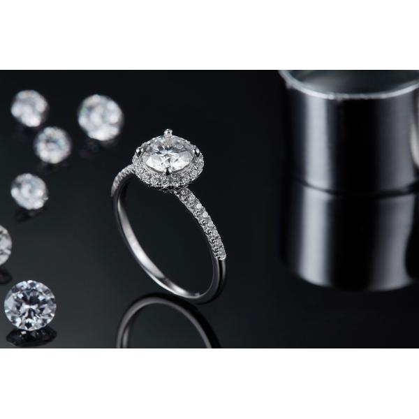 925 стерлинговых серебряных обручальных колец Moissanite диаманта ювелирных изделий вокруг форменного кольца диапазона лакомства