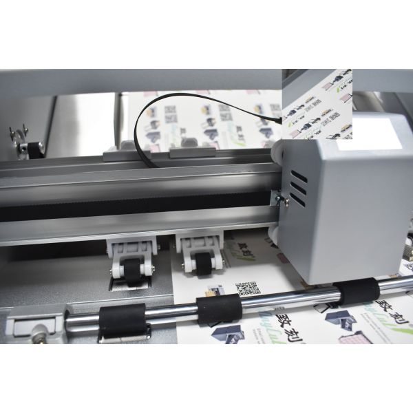 High Precision ZKST350 Cutting Plotter with Camera for PVC, Self-Adhesive & Dashboard Films