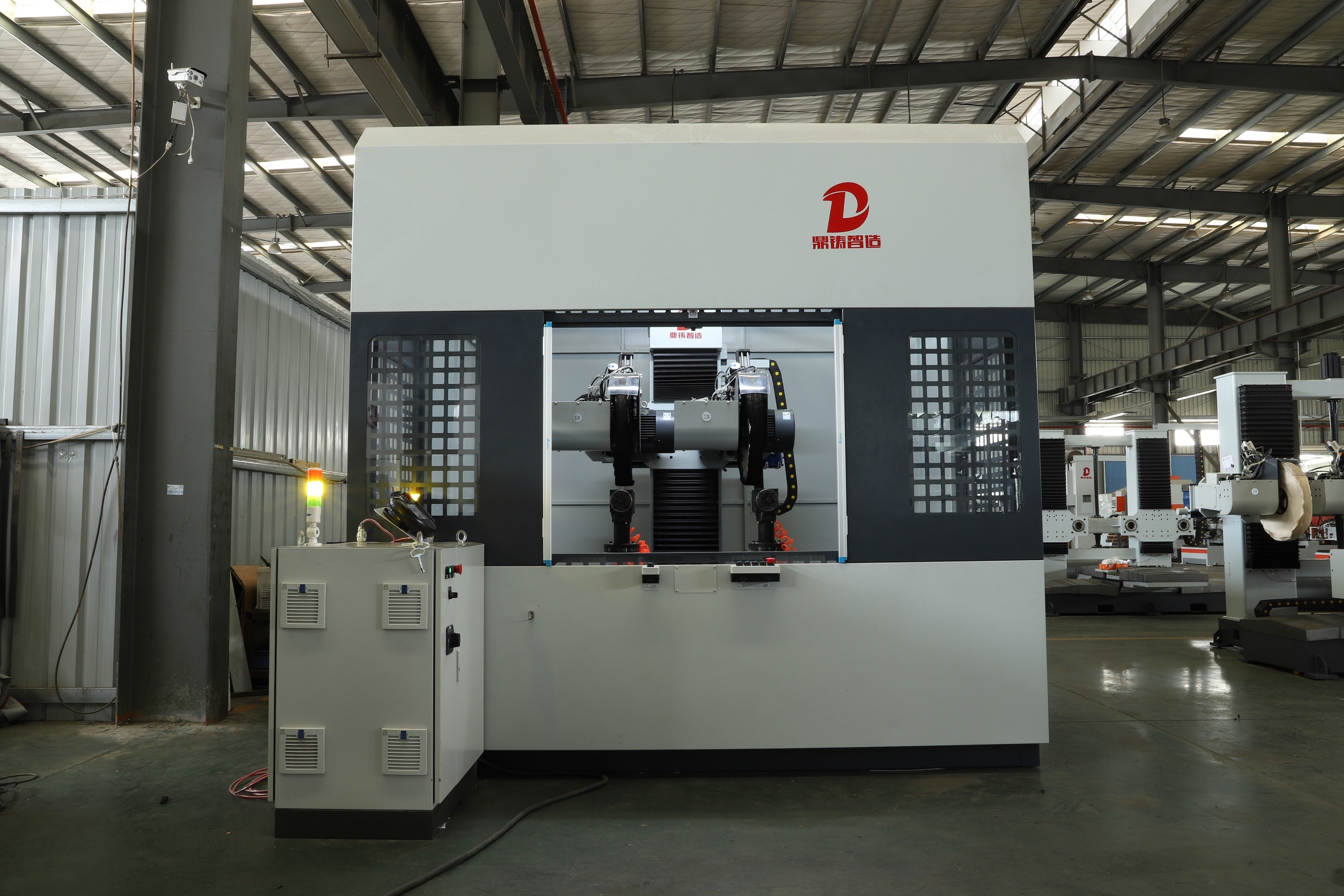 Машина CNC CE всеобщая полируя для санитарных аксессуаров