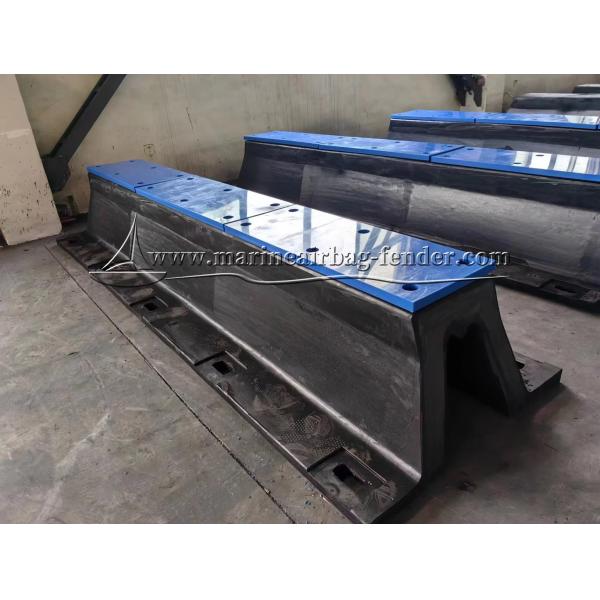 Bolted Arch Marine Rubber Fender Weather Resistant For Dock Protection