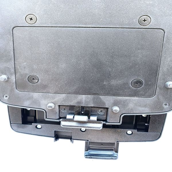 High Quality Factory Sale Auto Parts Armrest Box Top Cover MPV73-ABC-000588 Auto Parts for Mitsubishi Pajero V73