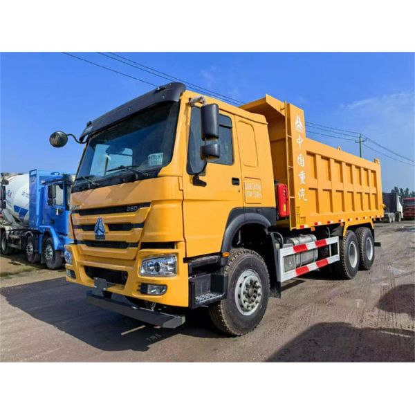 Sinotruk HOWO V7 – Heavy‑Duty Dump Truck 300 L Fuel Tank