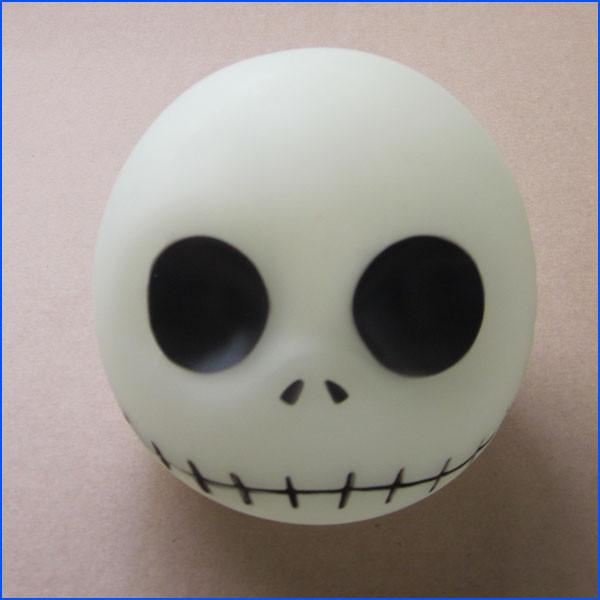 Cartoon plastic death head money bank， zombie vinyl piggy bank gifts for kids or promotion
