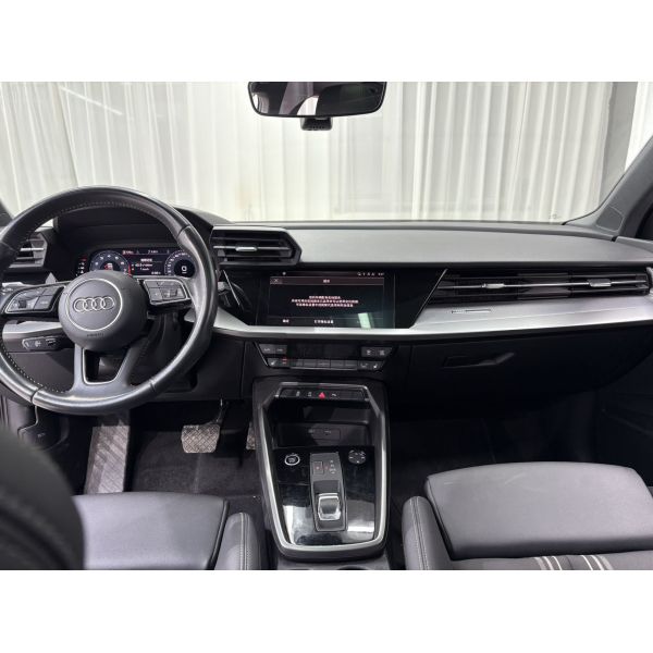 Audi A3 2022 Model Sportback 35 TFSI S Line Style