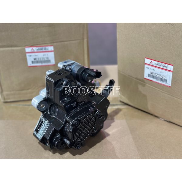 Original New Diesel Common Rail Fuel Pump Model 0445020029 ME223576 for Excavator Hydraulic Systems
