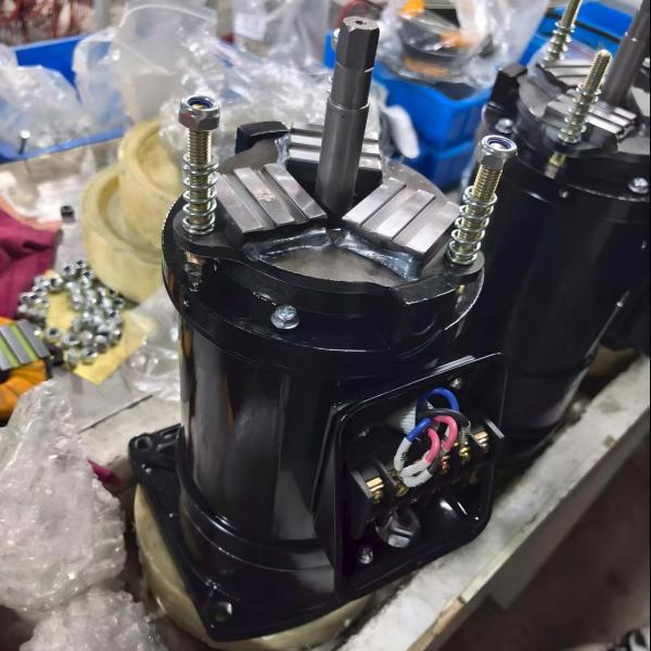 ​3 Phase 550W/700W Tool Changer Arm Gear Reduction Motor - CNC Machine ATC Drive Motor