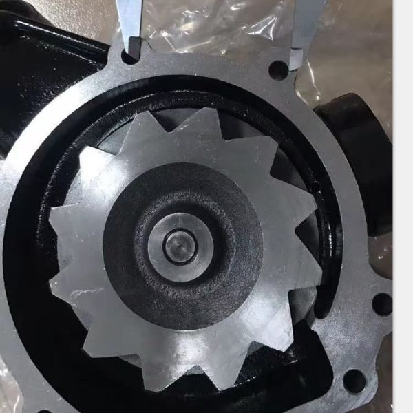 Komatsu WA120 Wheel Loader Water Pump 6206-61-1505 Engine Part Heavy Duty Replacement Supplier