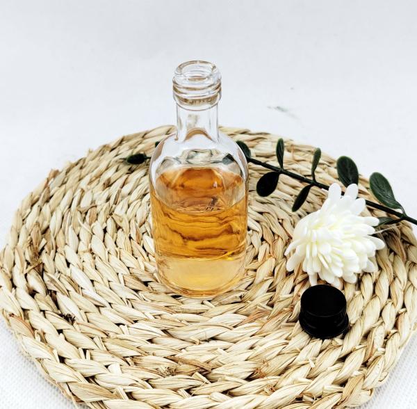 Belo mini-descanter de vodka e uísque de 50 ml com manuseio de superfície de gelo