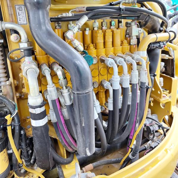 Fabriqué au Japon 3 tonnes mini utilisé chenille chat 303C excavateur avec des pièces d'origine