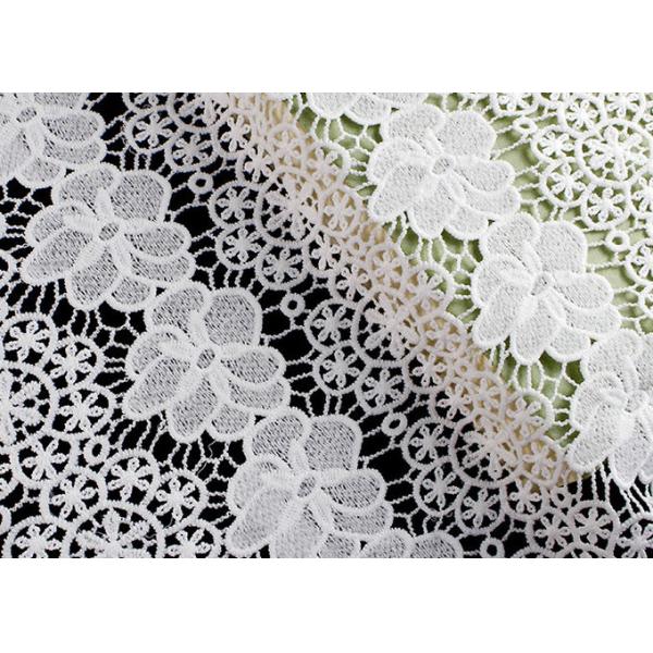 White Floral Guipure Heavy Embroidered Lace Fabric For Dress SGS Verified