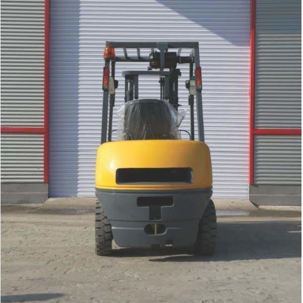 Steel and Rubber 3 Ton Mitsubishi Forklift Powerful Diesel Forklift with White Colour